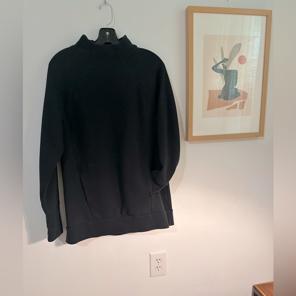 Fabletics funnel neck sweatshirt size medium